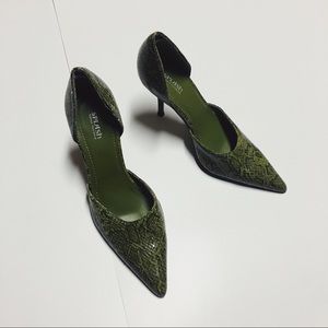 olive green snakeskin heels size 6